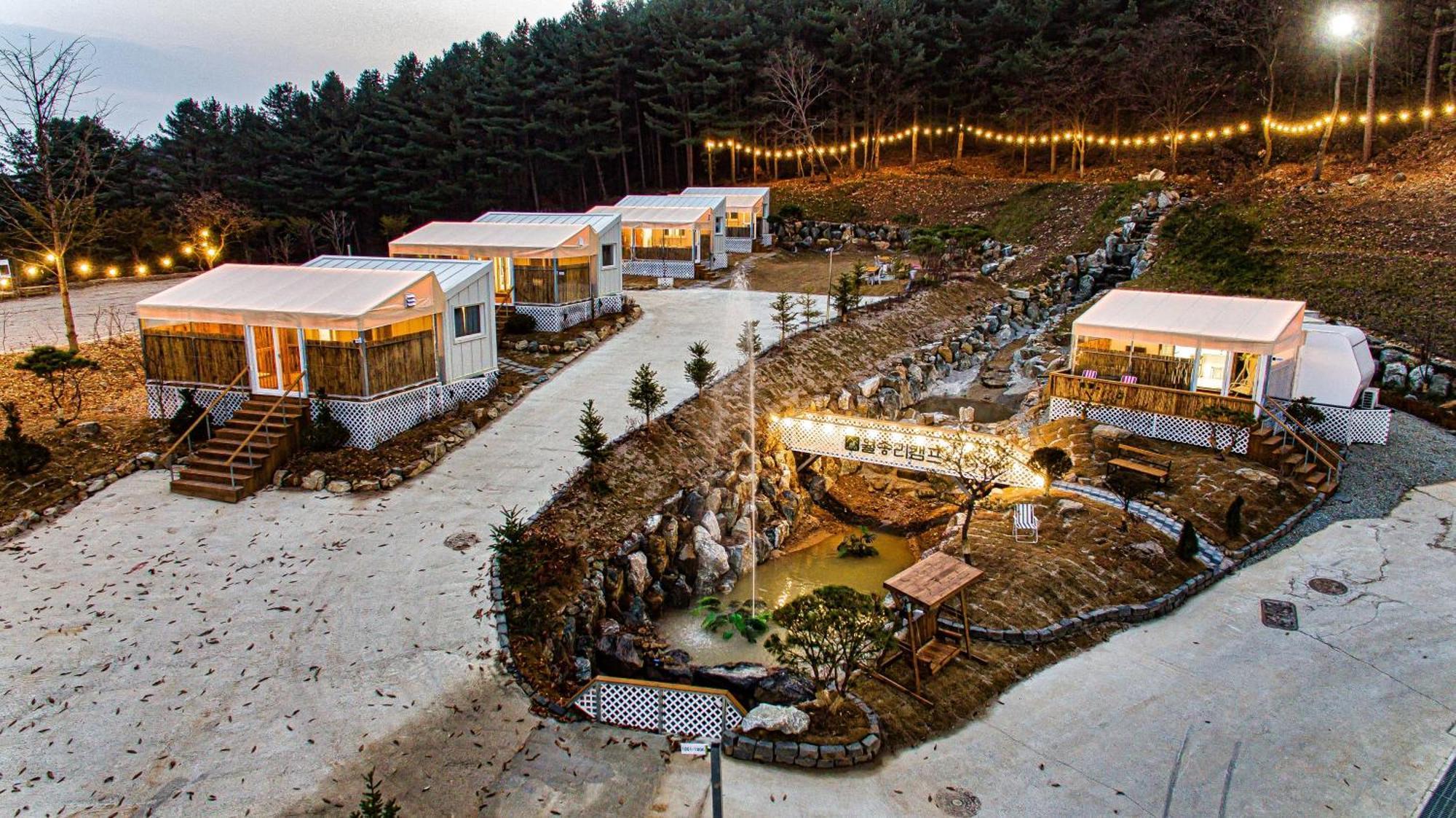 Chuncheon Weolsongli Camp Ξενοδοχείο Δωμάτιο φωτογραφία