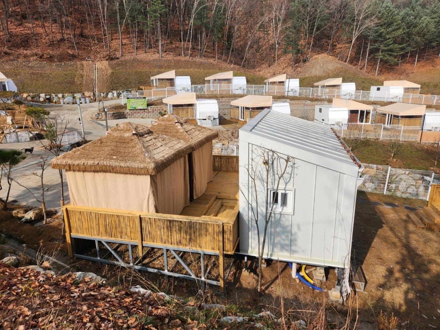 Chuncheon Weolsongli Camp Ξενοδοχείο Δωμάτιο φωτογραφία